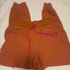 Figs Large Terracotta Joggers